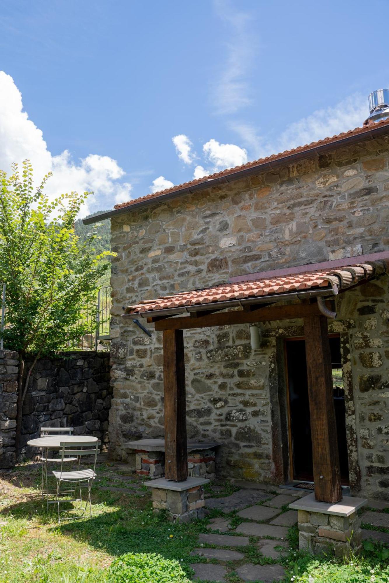 Agriturismo I Due Ghiri - Cinque Terre Calice al Cornoviglio Exterior photo