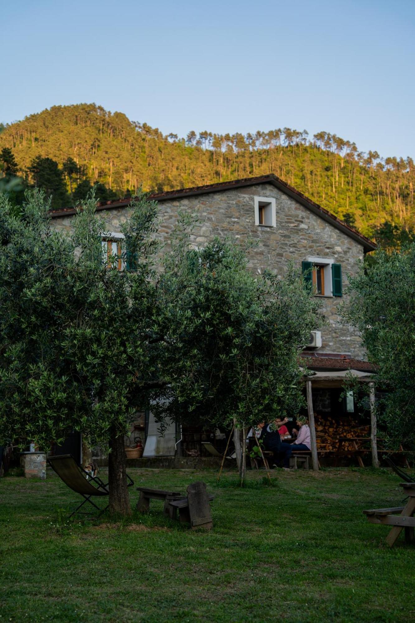 Agriturismo I Due Ghiri - Cinque Terre Calice al Cornoviglio Exterior photo